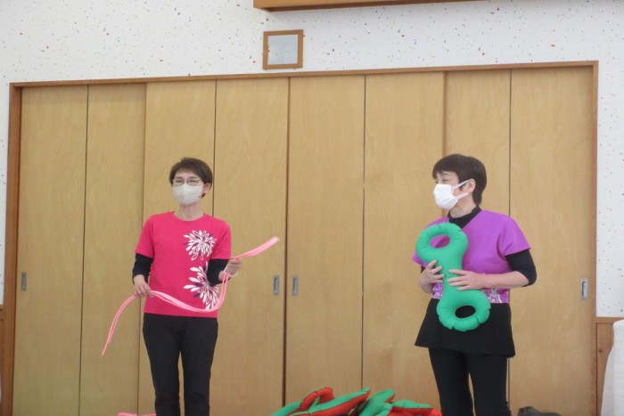 講師
