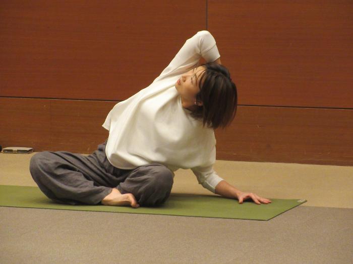 講師