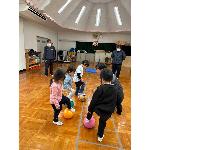 ボール遊び４