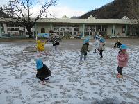 雪遊び３