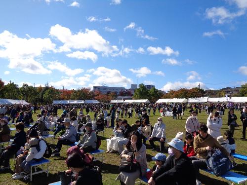 会場全体の様子2